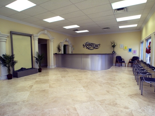 UNIVERSAL KIDNEY CENTER INC